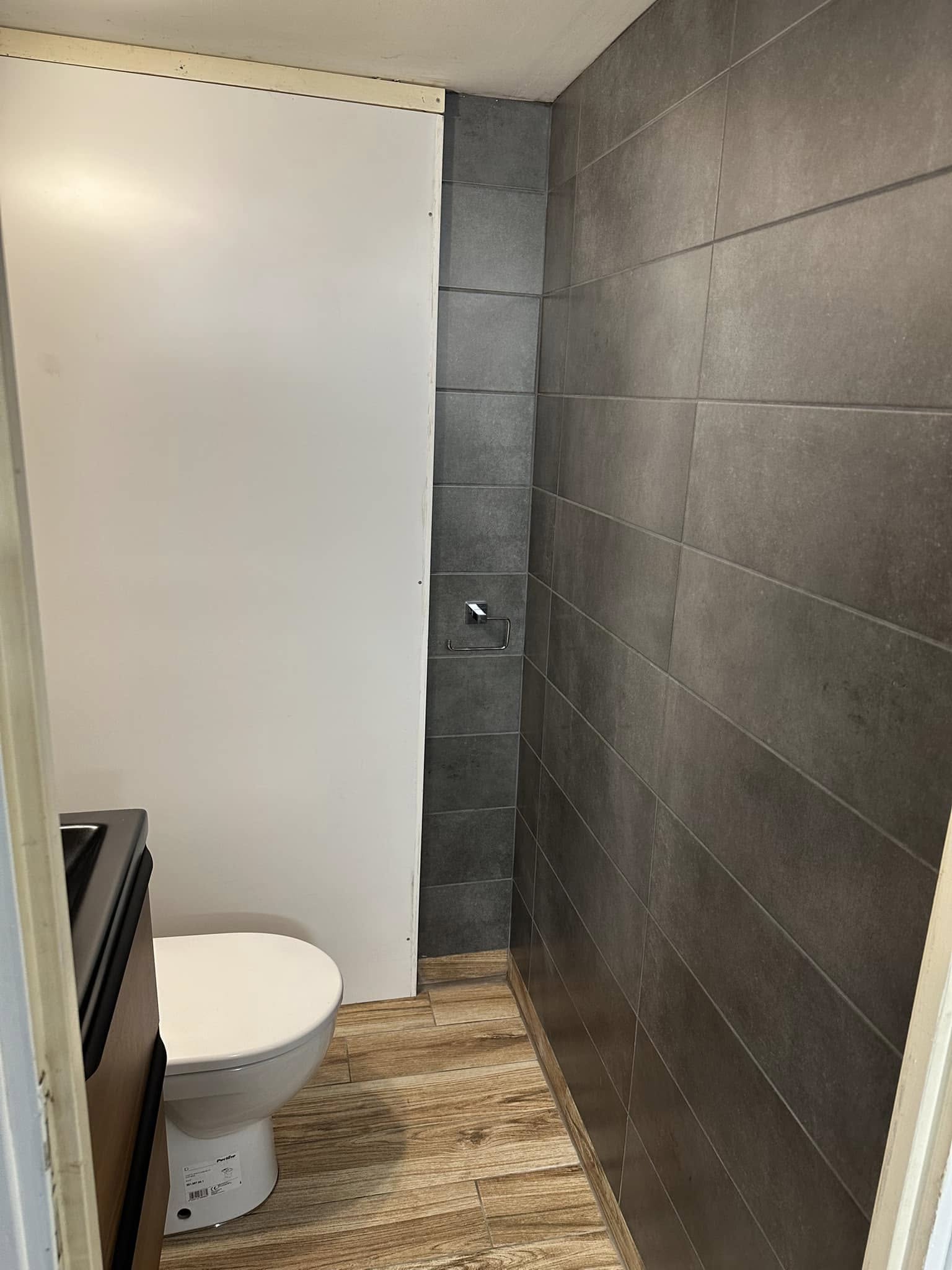 Rénovation de toilettes, photographie 2